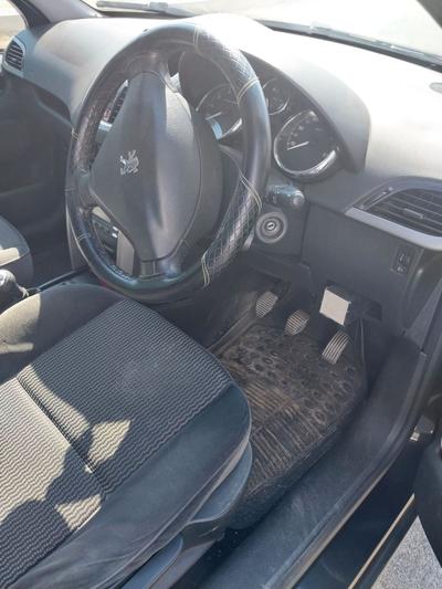 Peugeot 207 — 5
