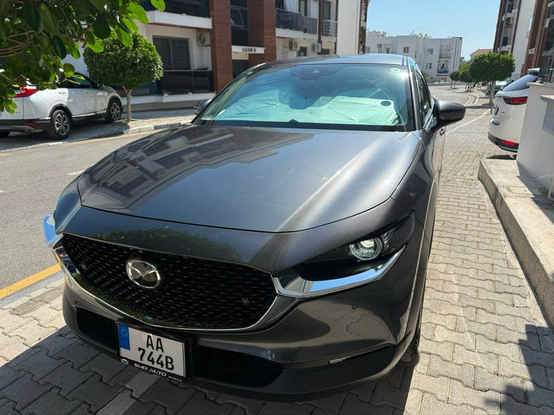 Mazda CX-30 — 1/8