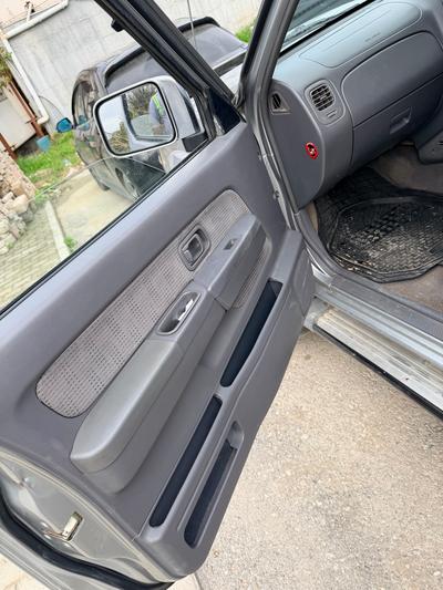 Nissan Navara — 2