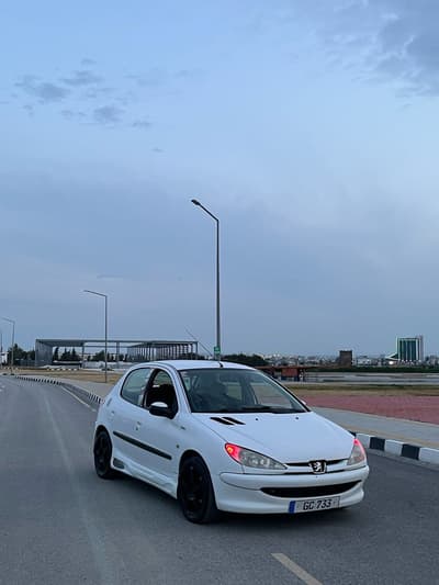Peugeot 206 — 1