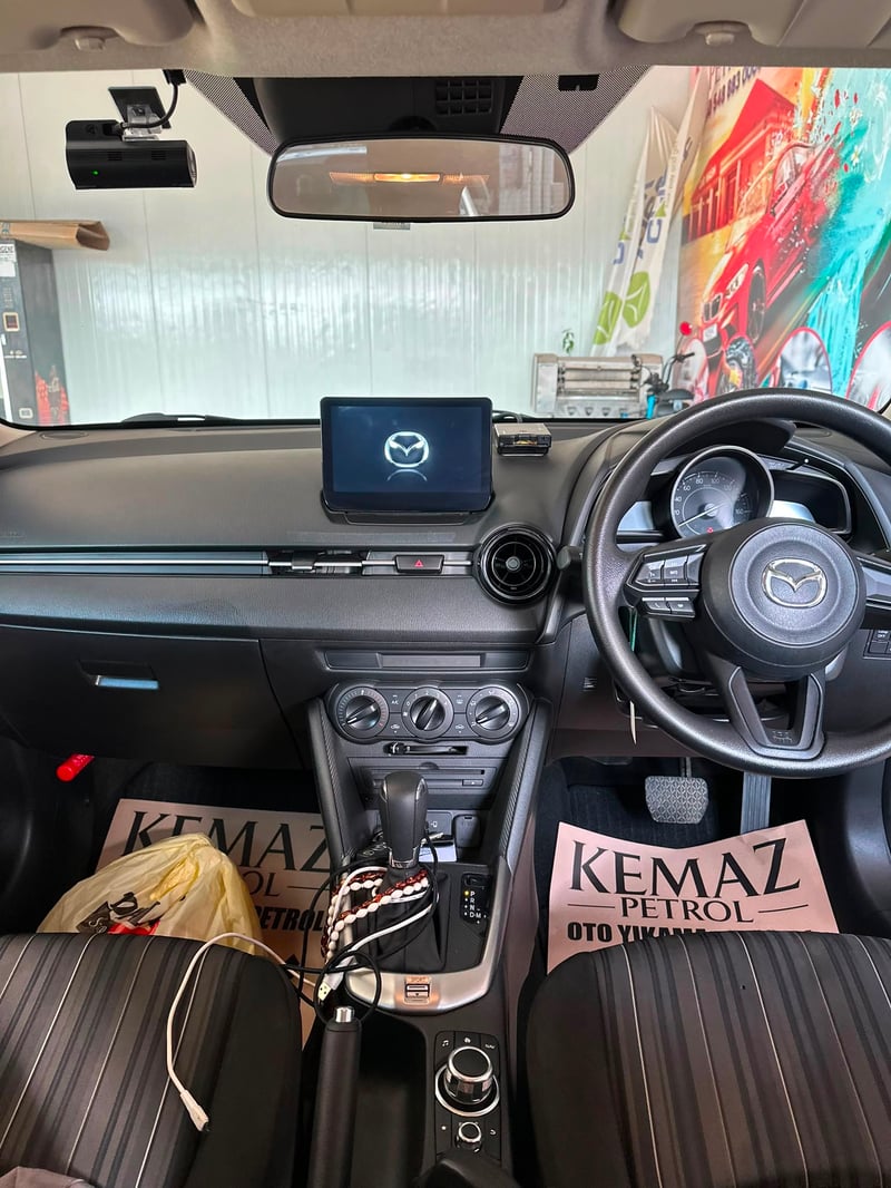 Mazda 2 — 7