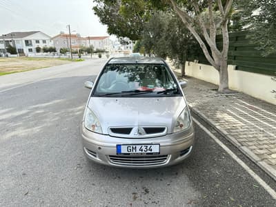 Mitsubishi Colt — 1