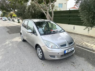 Mitsubishi Colt — 2