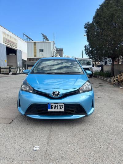 Toyota Vitz — 1