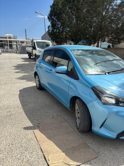 Toyota Vitz — 3
