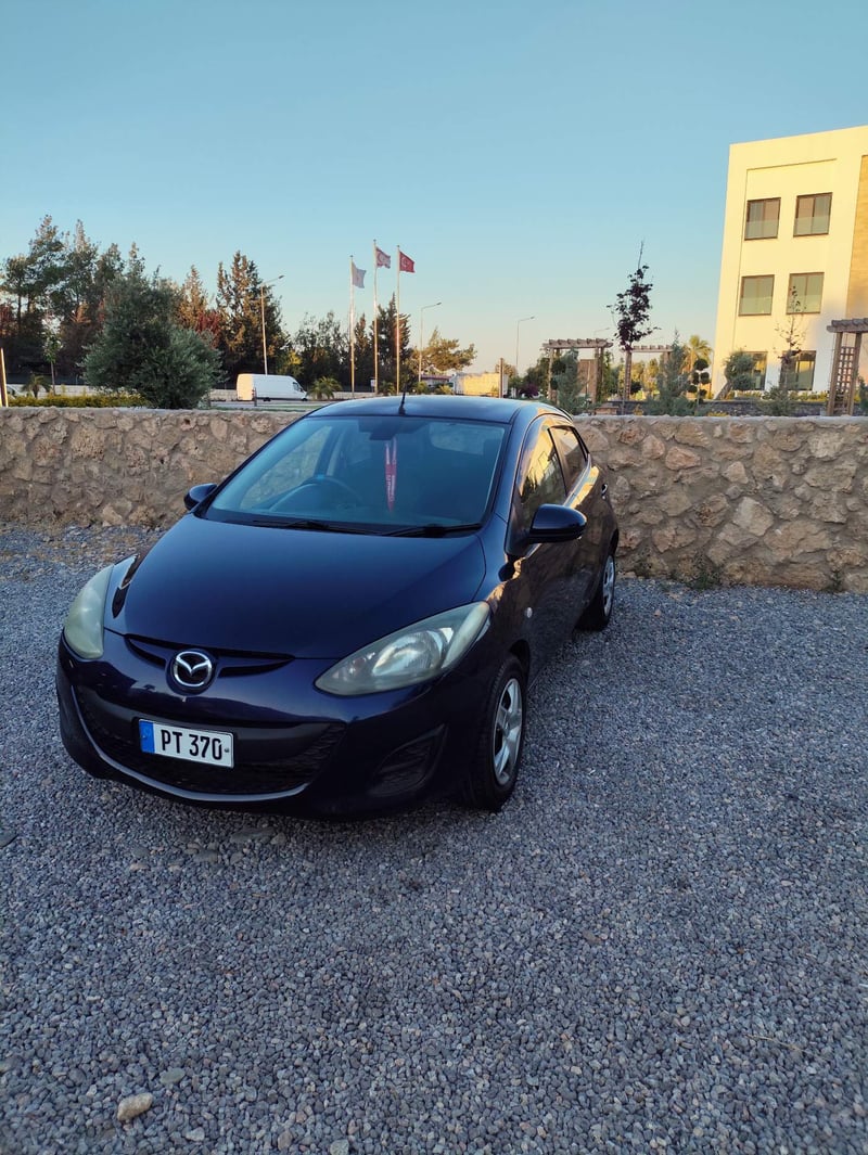 2013 Mazda Demio