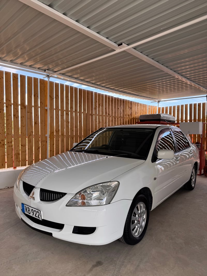 Mitsubishi Lancer — 2