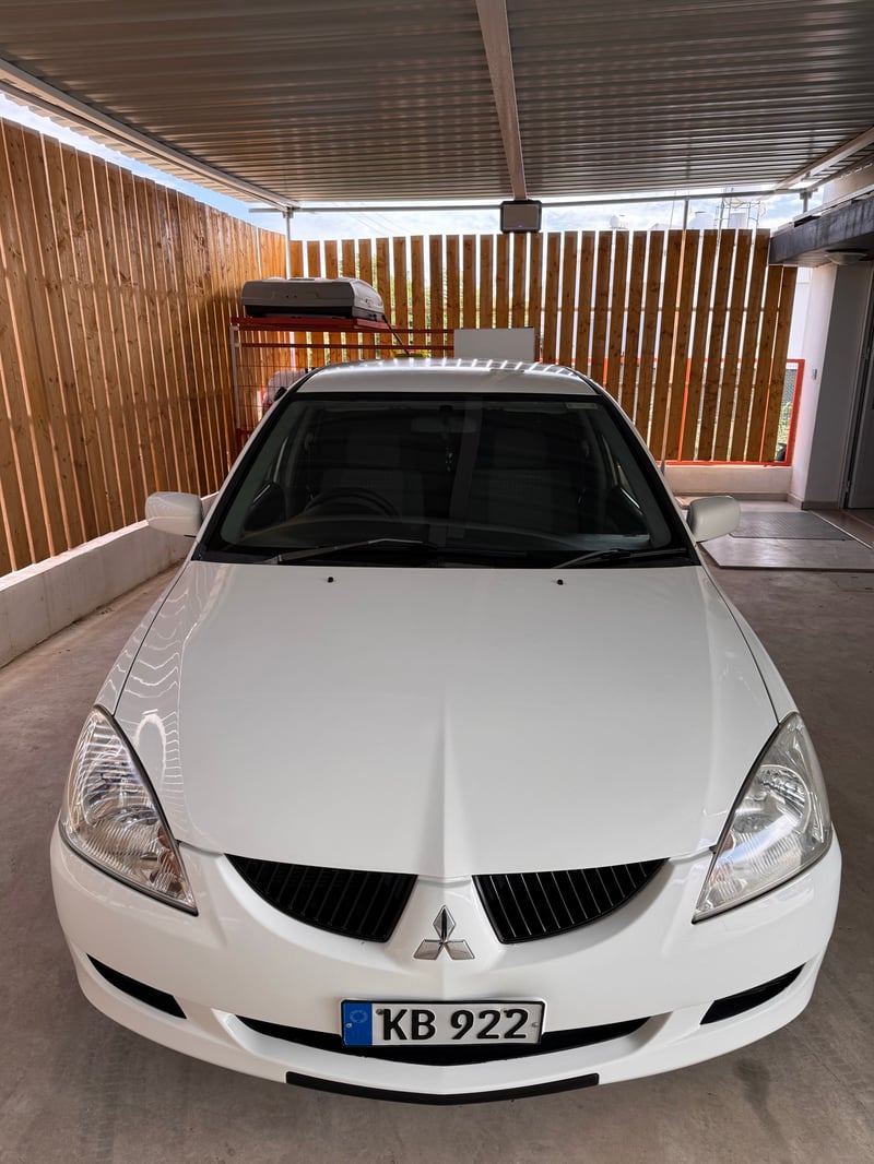 Mitsubishi Lancer — 5