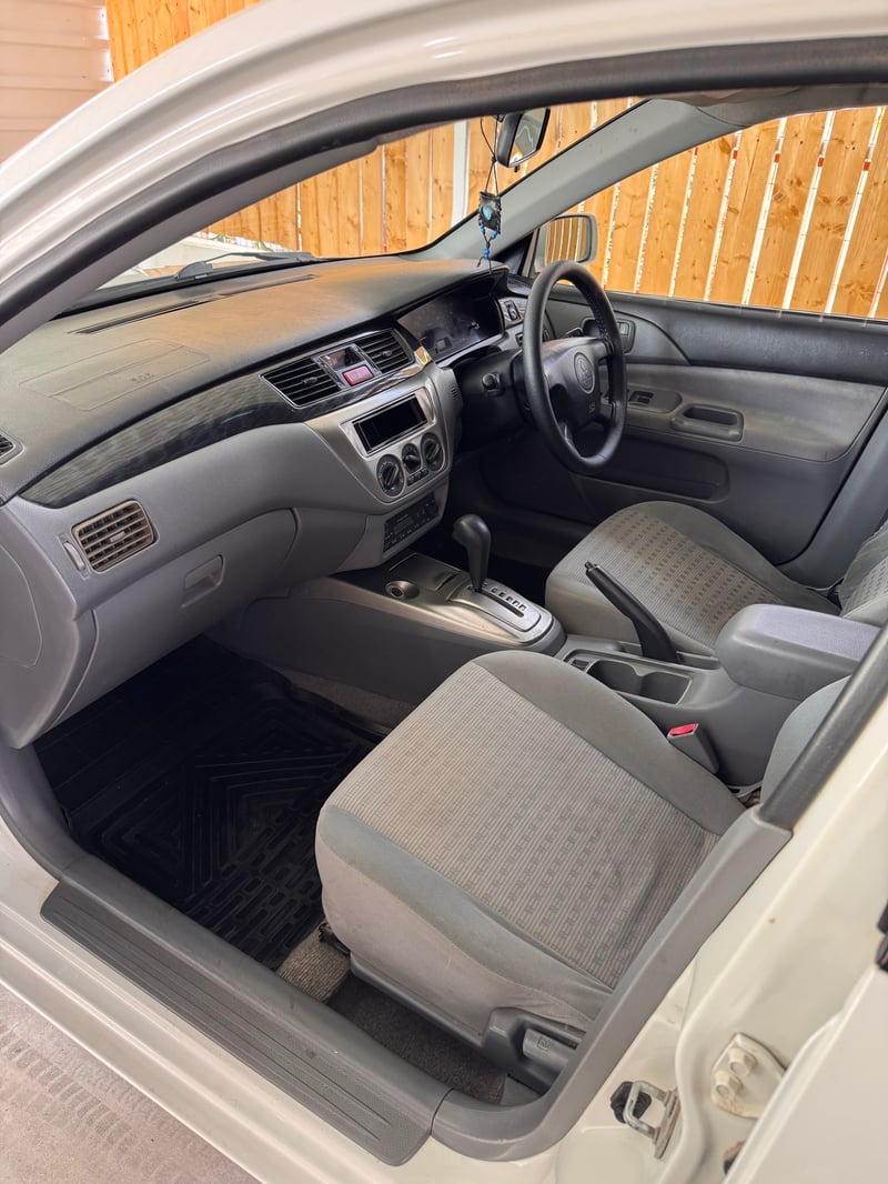 Mitsubishi Lancer — 8