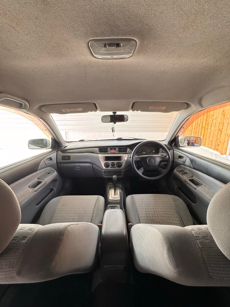 Mitsubishi Lancer — 9