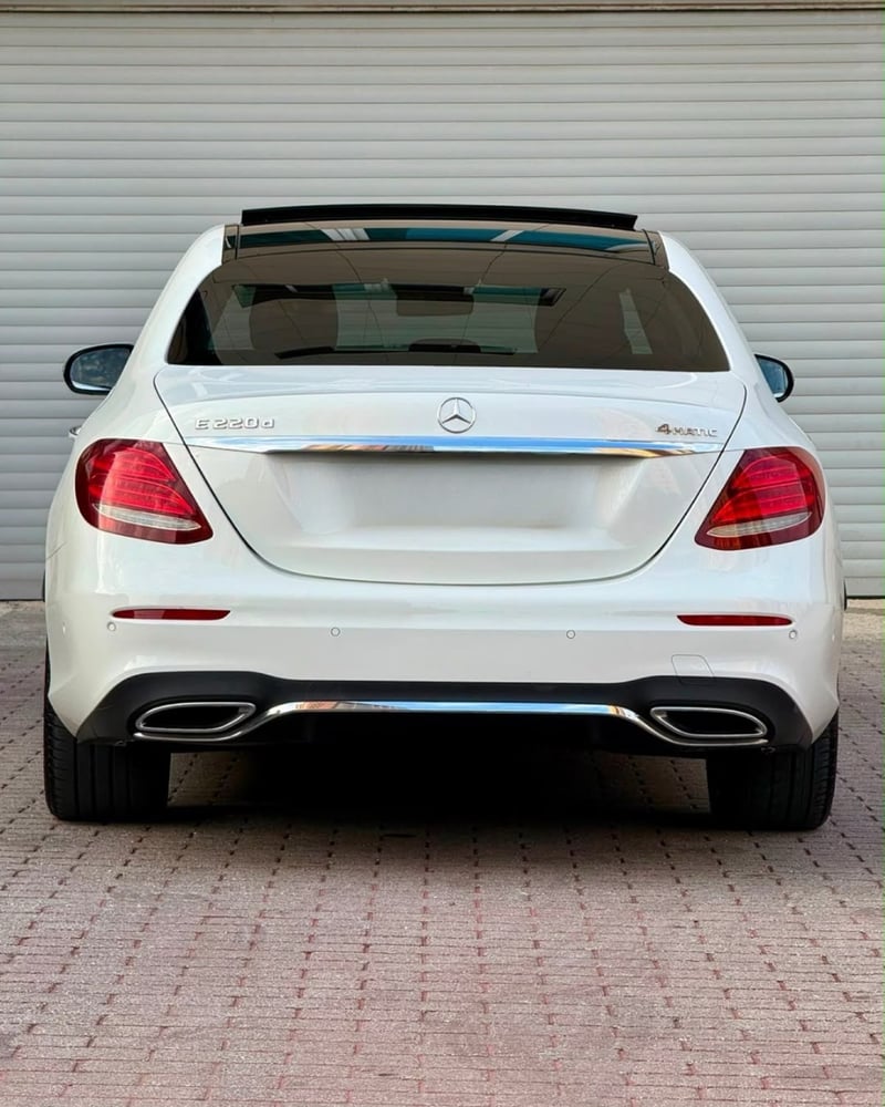 Mercedes-Benz E 220d