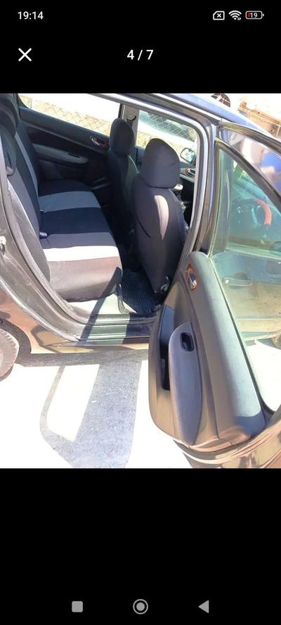 Peugeot 307 — 7