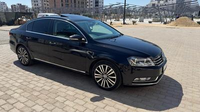 Volkswagen Passat — 4