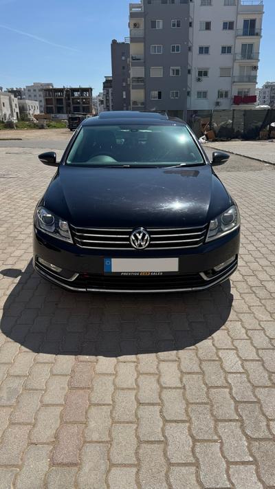 Volkswagen Passat — 1