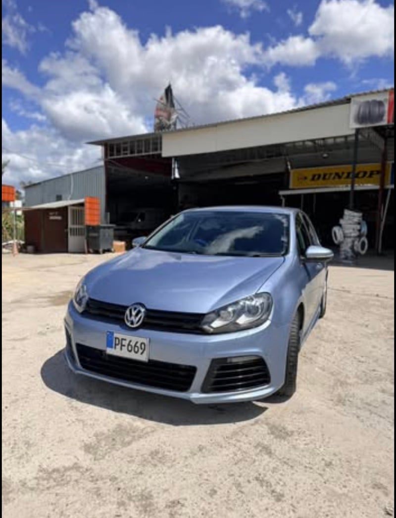 Volkswagen Golf — 1/7