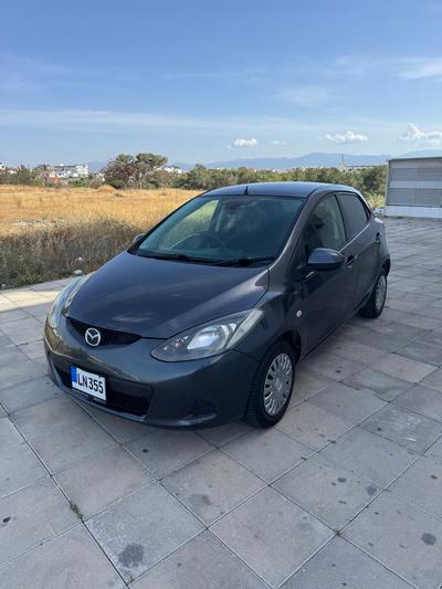 Mazda Demio — 1