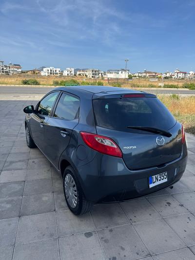 Mazda Demio — 6