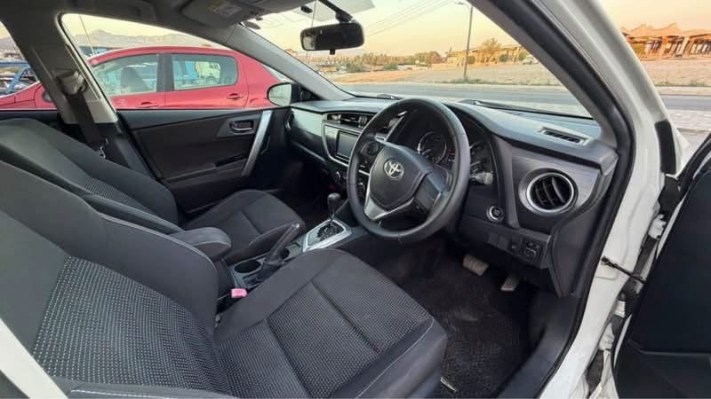 Toyota Auris — 5
