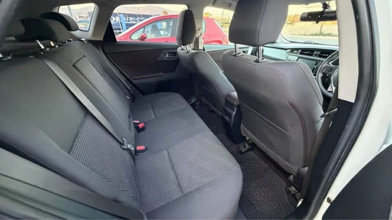 Toyota Auris — 7