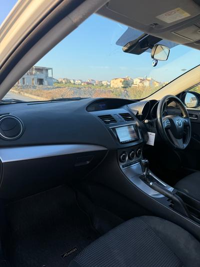 Mazda Axela — 2