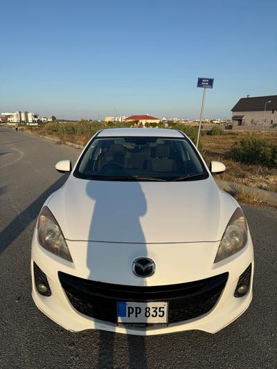 Mazda Axela — 5