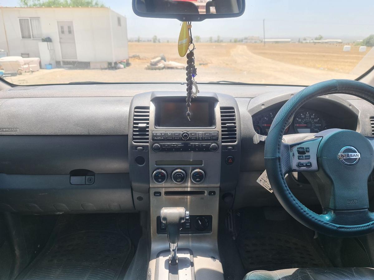 2008 Nissan Navara 7