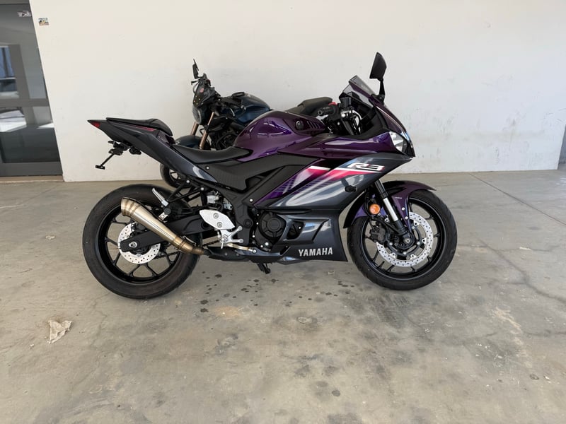 Yamaha R3 — 4