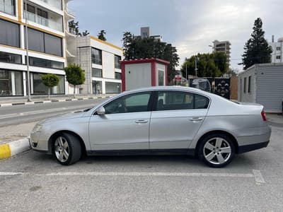 Volkswagen Passat — 4
