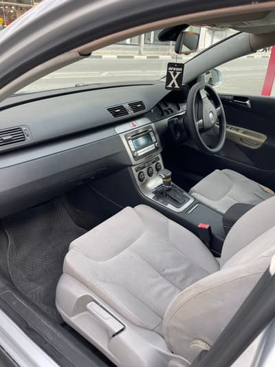 Volkswagen Passat — 5