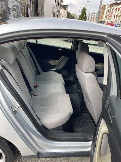 Volkswagen Passat — 7