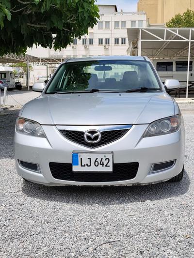Mazda Axela — 1