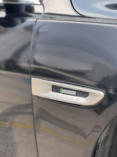 Jaguar XF — 6