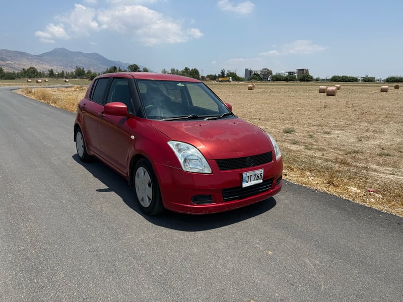 Suzuki Swift — 1/8