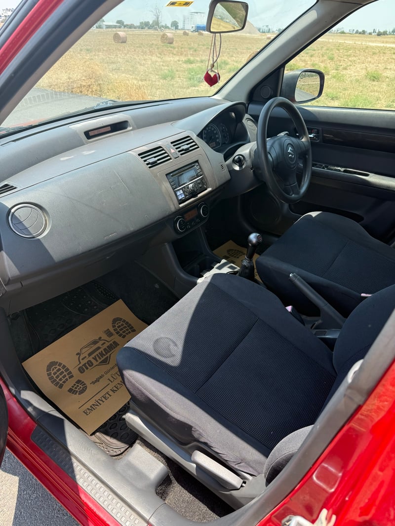 Suzuki Swift — 5
