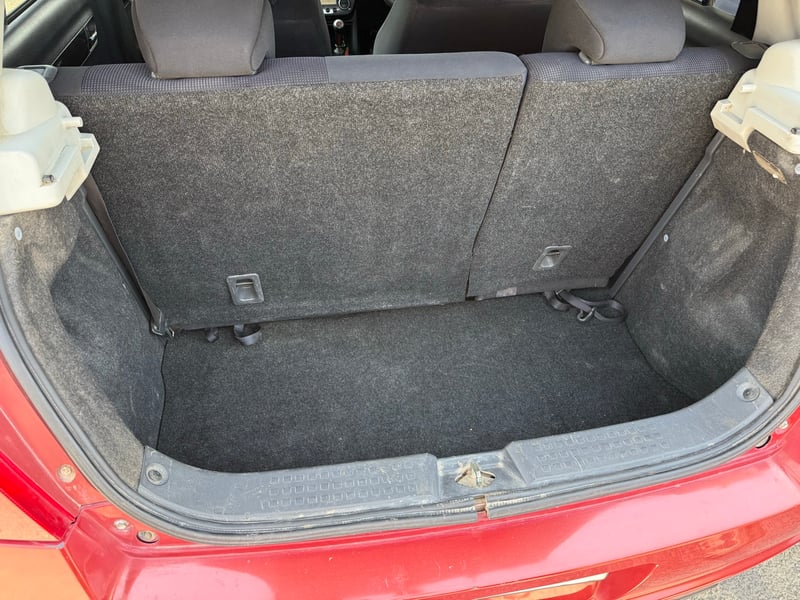 Suzuki Swift — 6