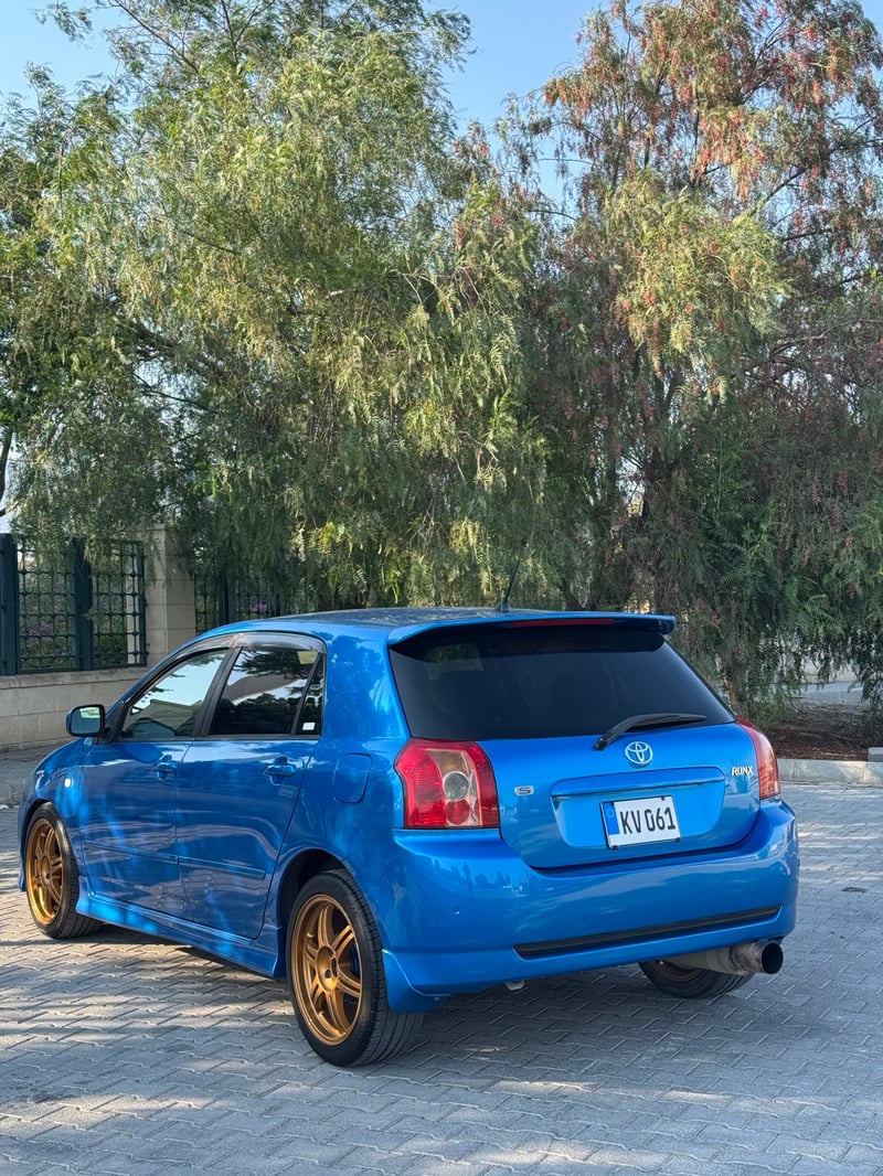 Toyota Runx — 3
