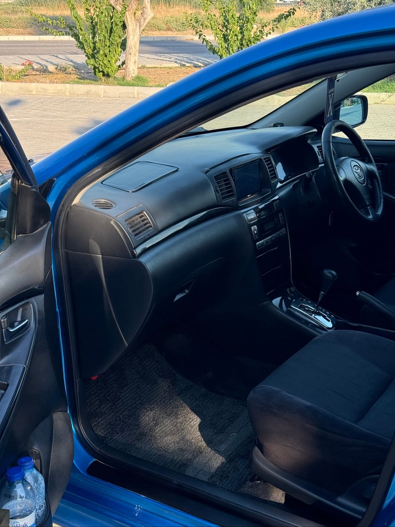 Toyota Runx — 9