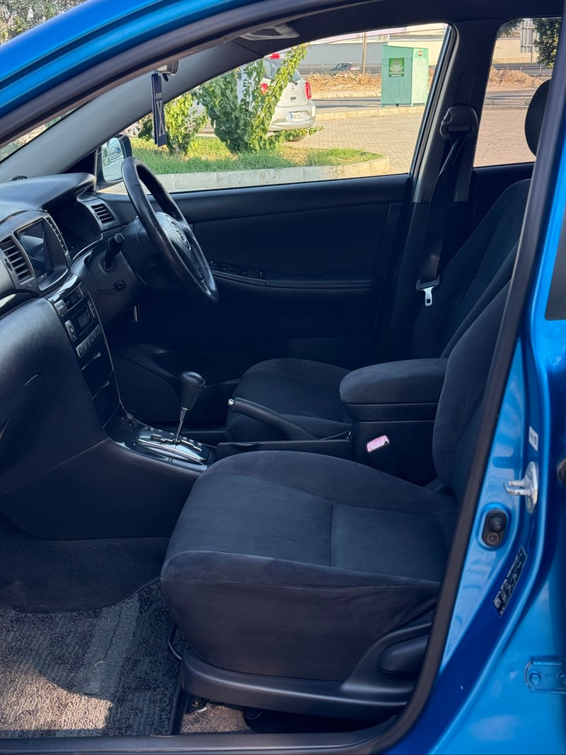 Toyota Runx — 10