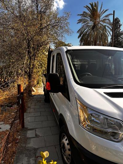 Ford Transit — 4