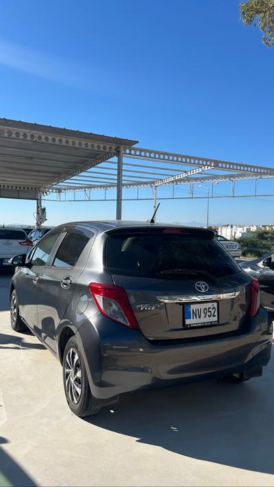 Toyota Vitz — 2