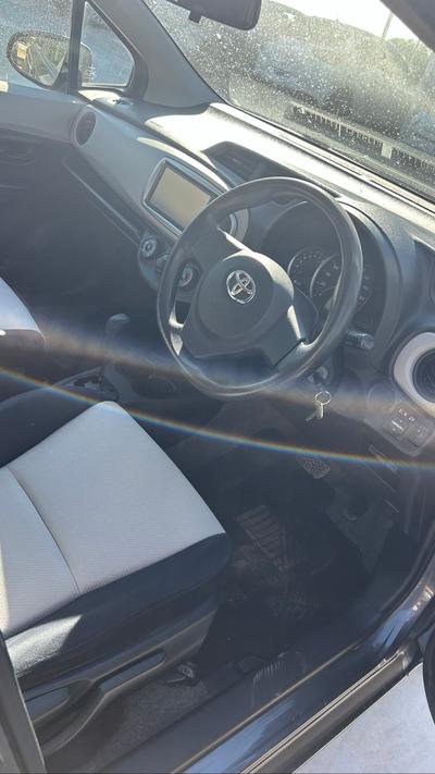 Toyota Vitz — 3