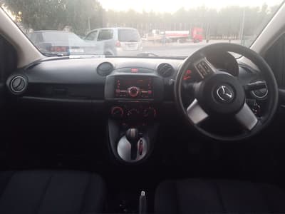 Mazda Demio — 3