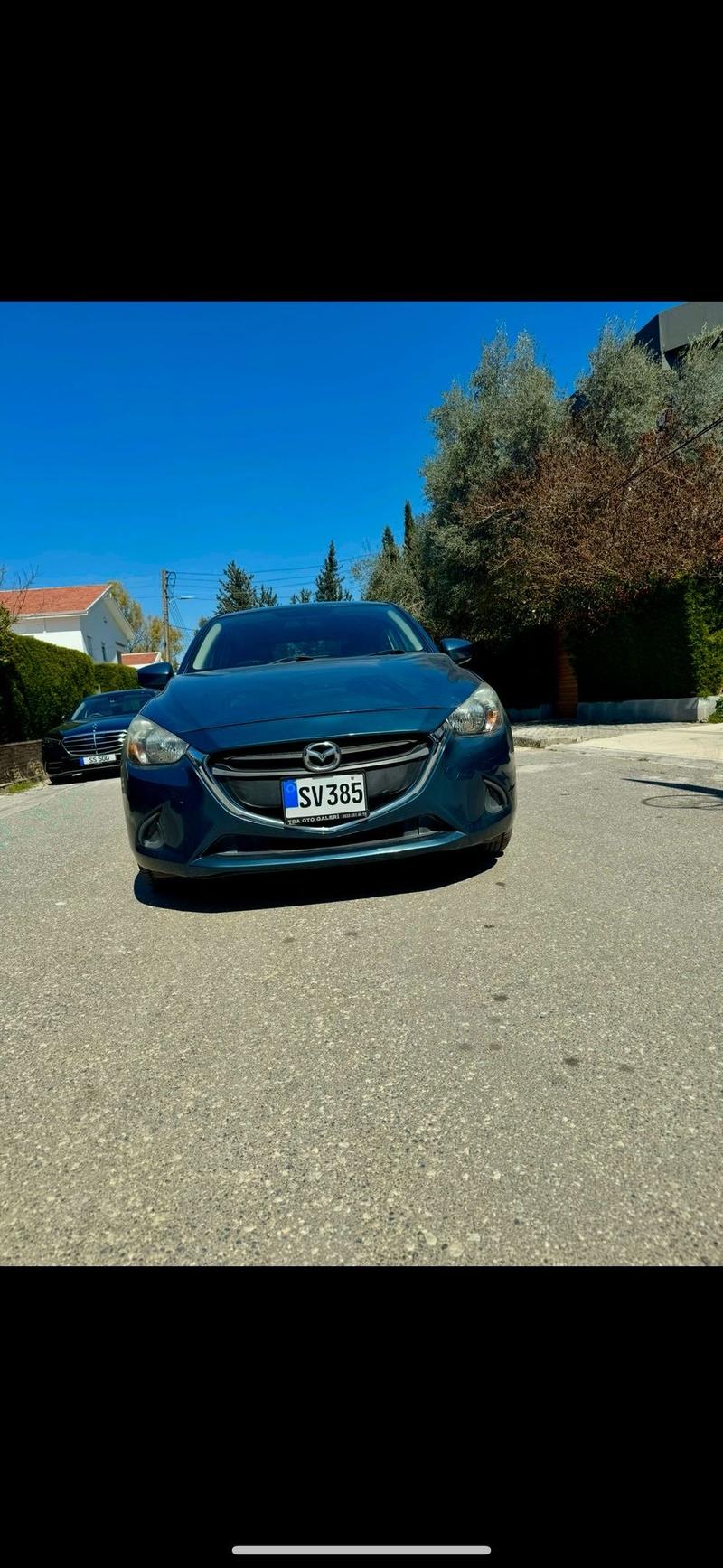 Mazda Demio — 1/9