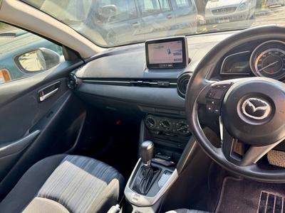 Mazda Demio — 6