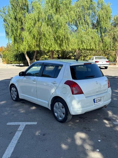 Suzuki Swift — 6