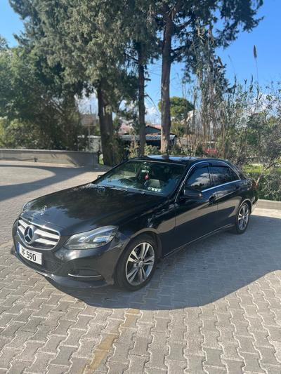 Mercedes-Benz E 220 — 4