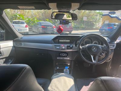 Mercedes-Benz E 220 — 10