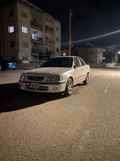 Nissan Sunny ExSaloon — 9