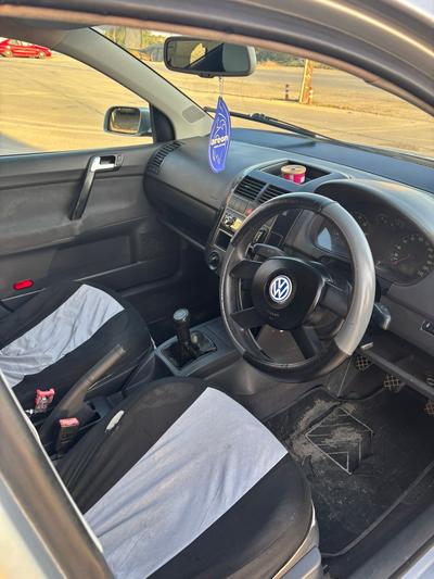 Volkswagen Polo — 6