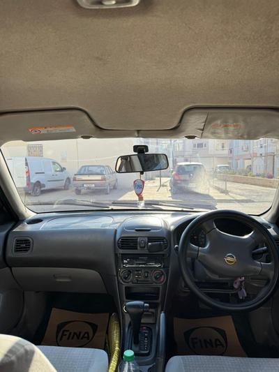 Nissan Sunny — 2